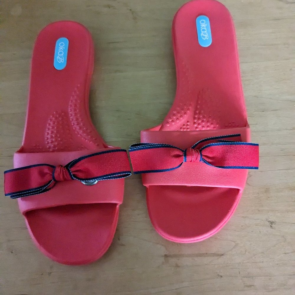 Oka-b Red Slide Sandals